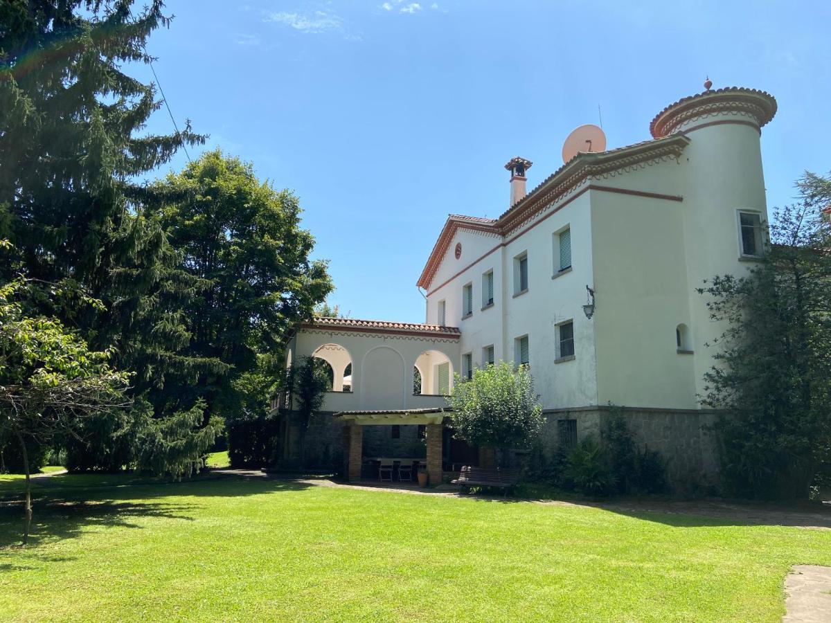 Espectacular Casa Chateau En El Centro De Olot Exterior foto